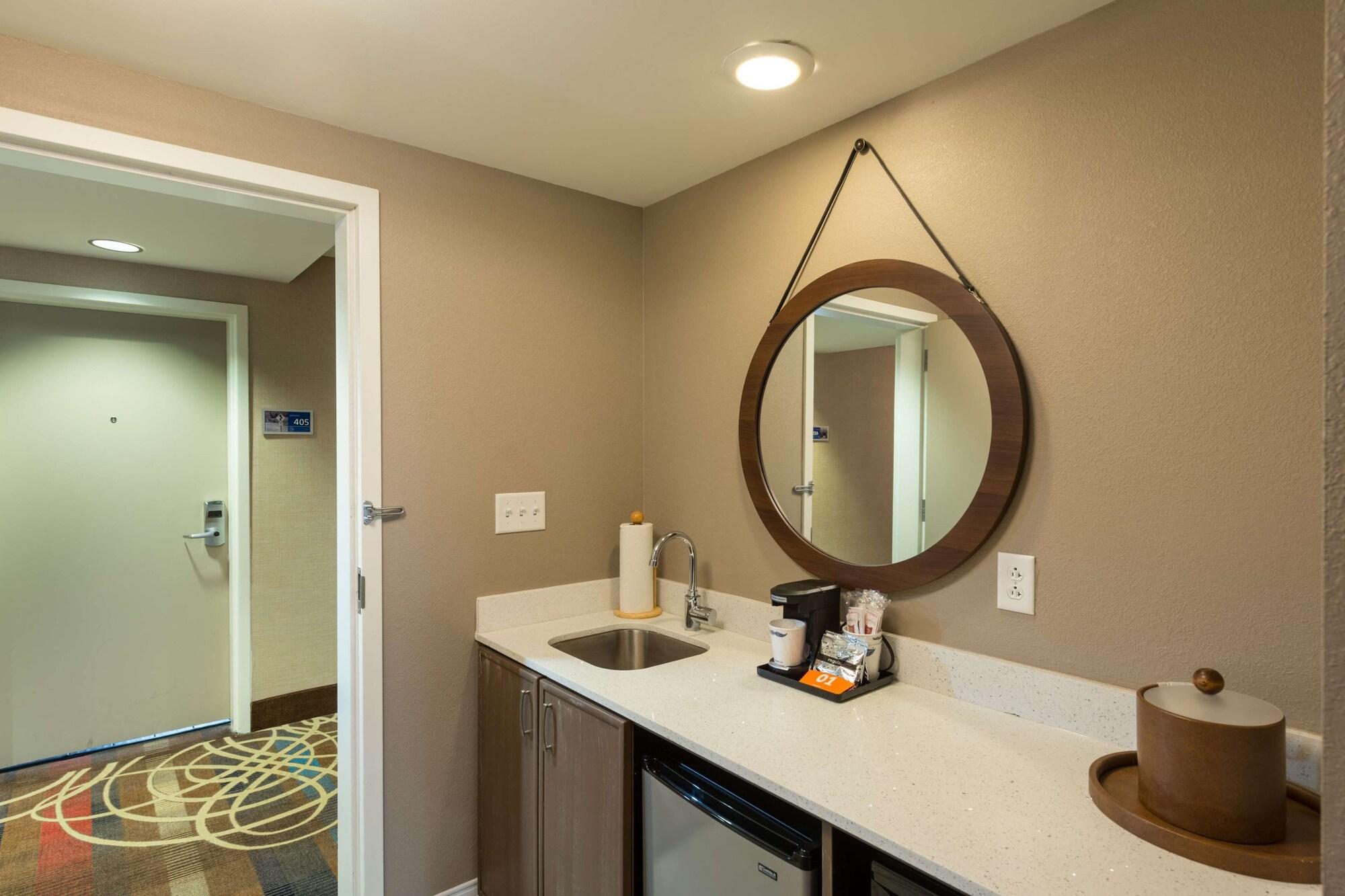 Hampton Inn And Suites Jamestown Εξωτερικό φωτογραφία